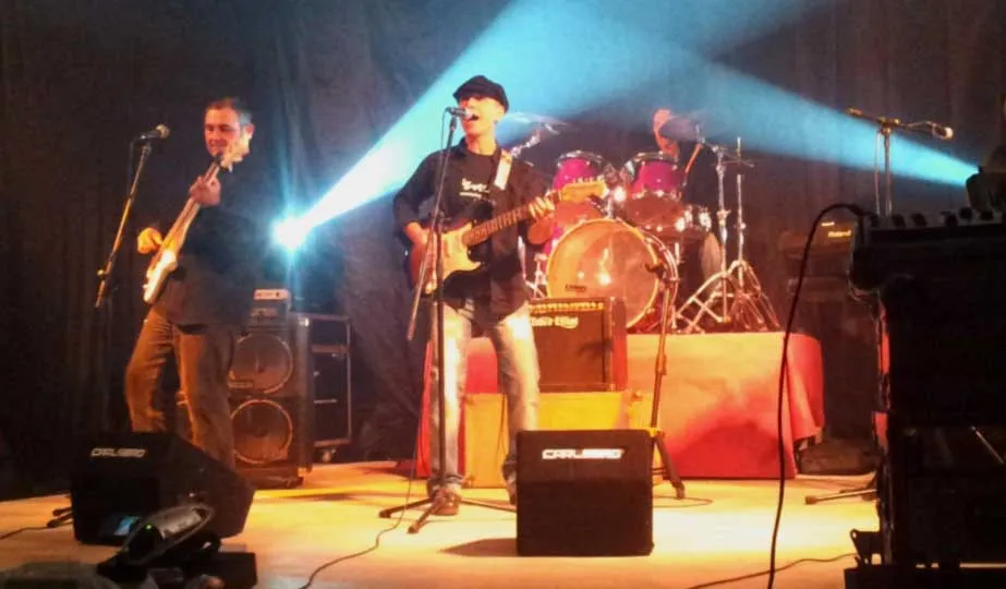 Cuatrogatos, banda de versiones para Cartagena
